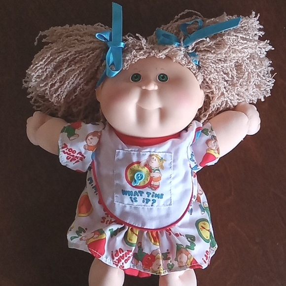 Hasbro Other - First edition 1990 Cabbage Patch doll